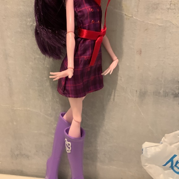 Nwots 2015 G2 Monster High Doll Elissabat Ghoulebrities in London Purple Hair - Picture 11 of 14